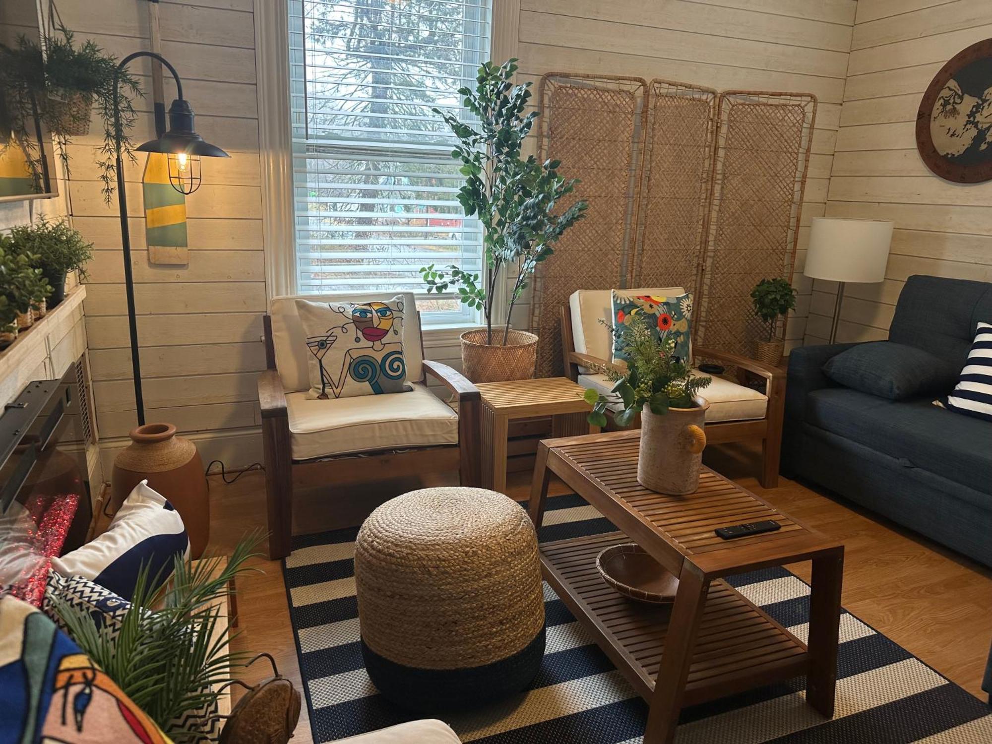 Apartment Retreat Near Beaches